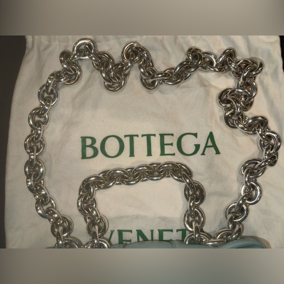 Bottega Venata Chain Cassette Bag - Picture 12 of 17